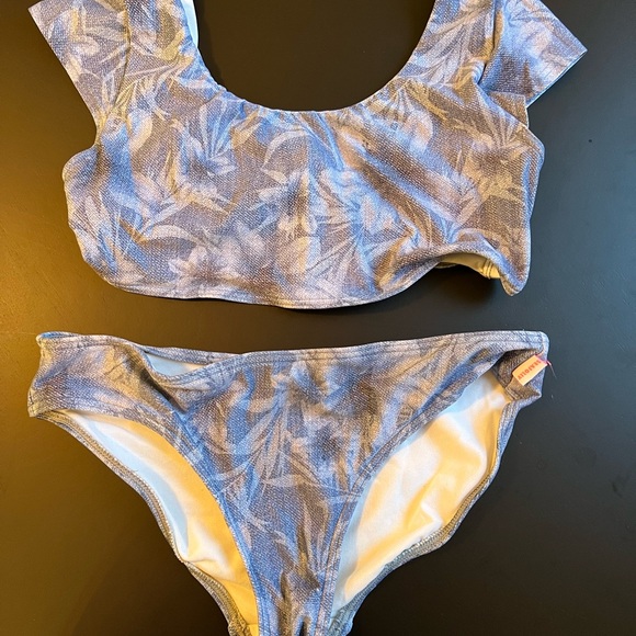 Girls 10/12 lot - Picture 3 of 4